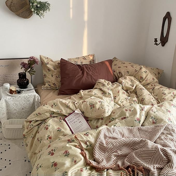 MKXI Yellowish Beige & Red Floral Duvet Cover Set King Size by MKXI