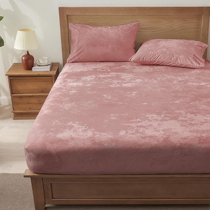 BEDELITE Velvet Fitted Sheet and Pillowcase Set, Luxury Soft Fuzzy Bottom Sheet - Image 9