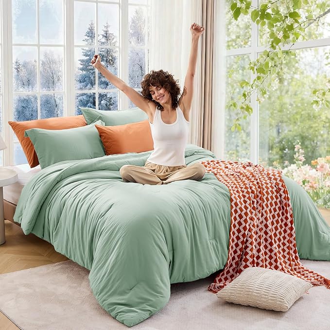 MUXHOMO Queen Comforter Set, All Season Ultra Soft Down Alternative Bedding - Image 4