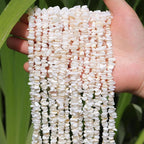 400pcs Natural Chip Shell Beads - Image 2