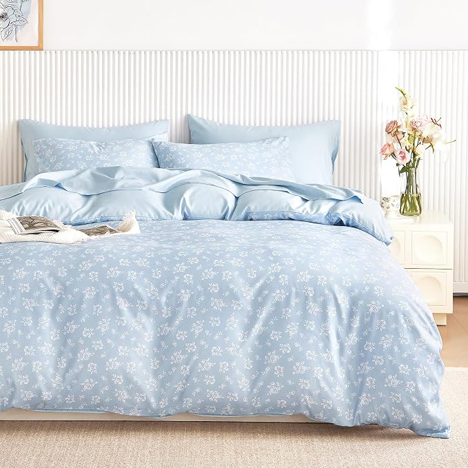 Wake In Cloud - Coquette Duvet Cover Set, Floral Cottagecore Flower Shabby Chic by WakeInCloud