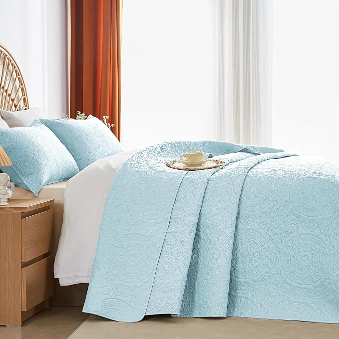 WURUIBO Sky Blue Quilt Set King/Cal King Size, Embossing Microfiber Bedspreads - Image 2