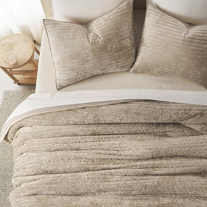 EVERGRACE Velvet Quilt Set King Size, Luxurious Soft Striped Channel Bedding Set - Image 3