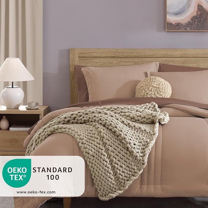 Monbix Queen Comforter Set - Image 3