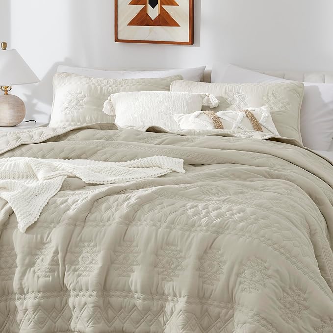 WDCOZY Beige Boho Twin Quit Size Bedding Set - Image 3