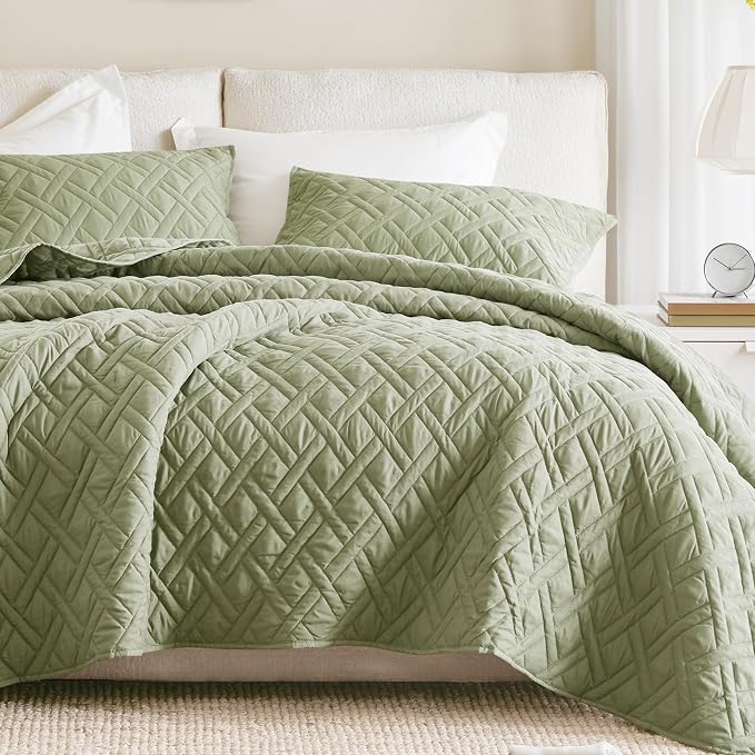 Comfort Spaces King Quilt Set Modern Reversible Diamond Coverlet King Bedding by ComfortSpaces