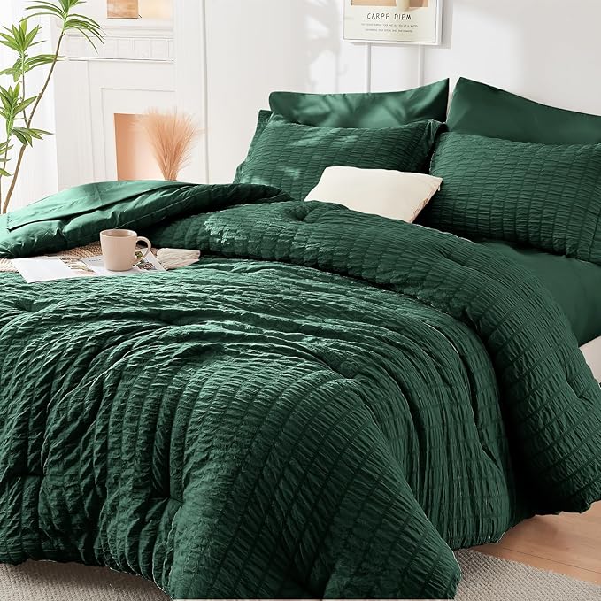 HYMOKEGE Emerald Green Full Size Comforter Sets Seersucker 7 Pieces, All Season by HYMOKEGE