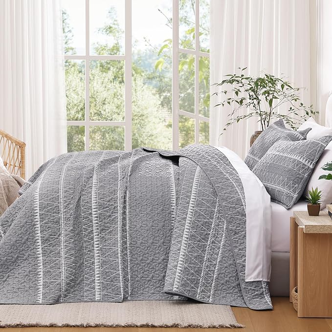 Andency Oversized Super King Quilt Set Grey, 3 Pieces Boho Lightweight Soft - Image 7
