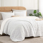 BEDELITE Fluffy King Size Comforter Set - Image 2