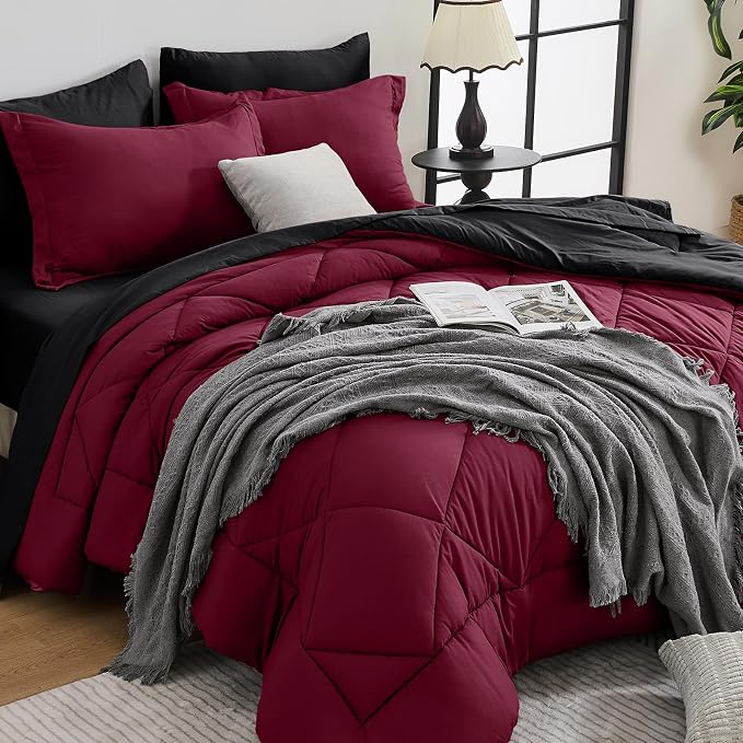 HEVUMYI Red & Black Full Comforter Set by HEVUMYI