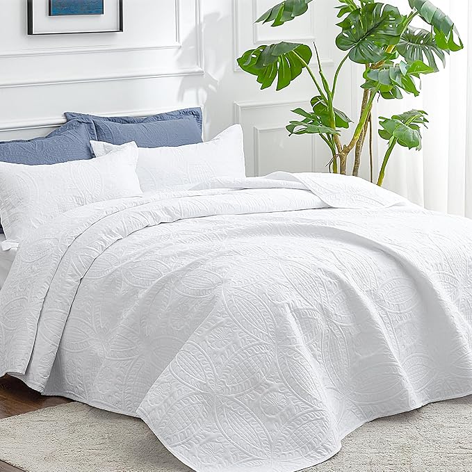 Love's cabin Oversized King Size Quilt Bedding Set White Bedspreads - Image 2