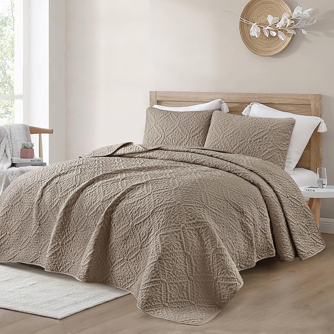 Exclusivo Mezcla California King Quilt Bedding Set, Lightweight Soft Bedspreads - Image 2