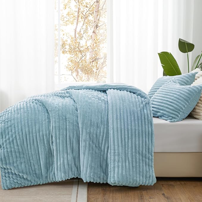 BEDELITE Fleece Full Comforter Set -Super Soft & Warm Fluffy Light Blue Bedding - Image 2