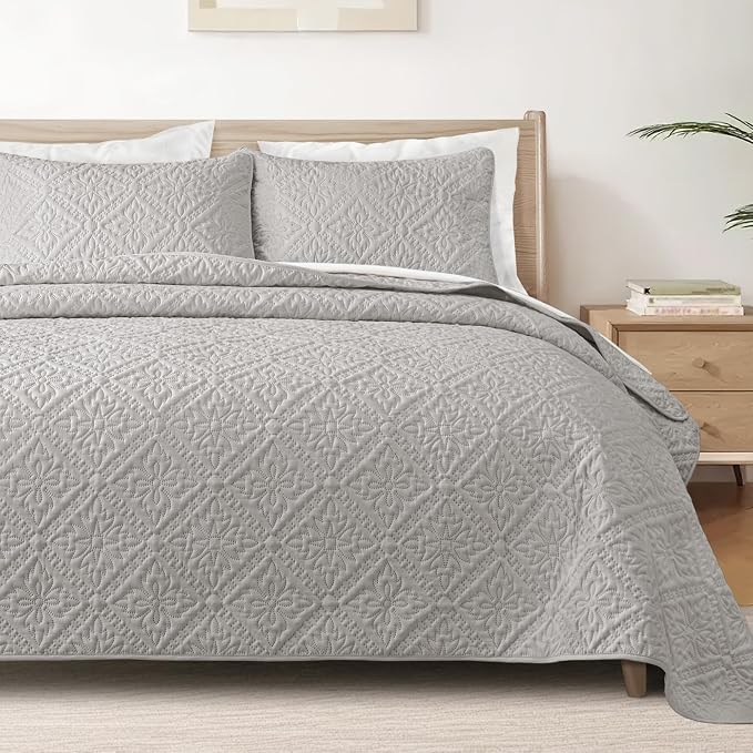 Exclusivo Mezcla California King Quilt Bedding Set, Lightweight Soft Bedspreads by ExclusivoMezcla