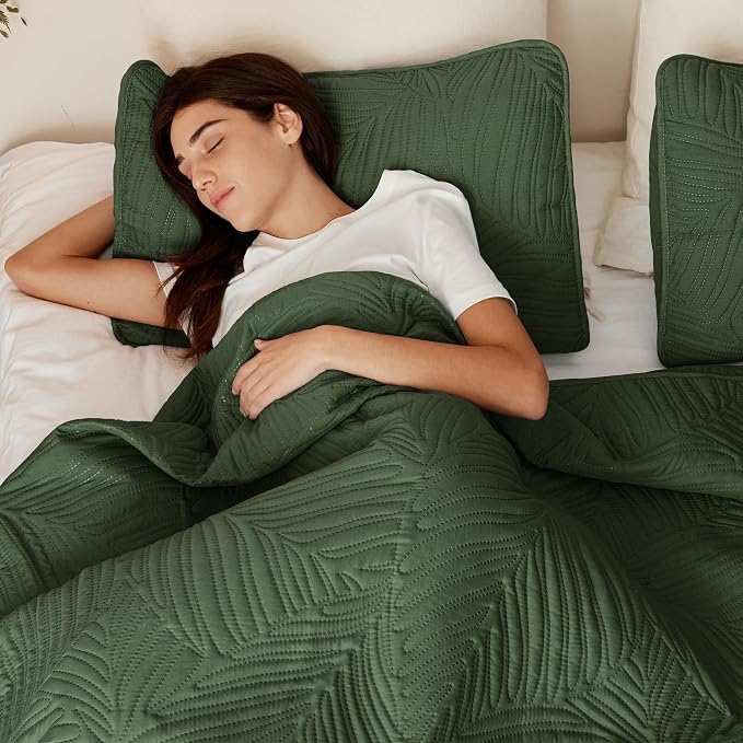 Exclusivo Mezcla Queen Quilt Bedding Set, Lightweight Olive Green Quilts Queen - Image 5
