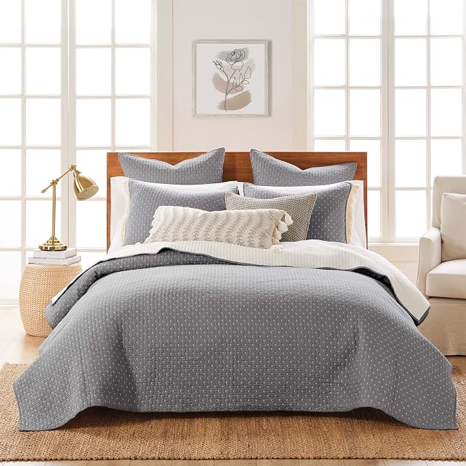 Levtex Home Cross Stitch Reversible Full/Queen Quilt Set and 2 Pillow Shams by LevtexHome