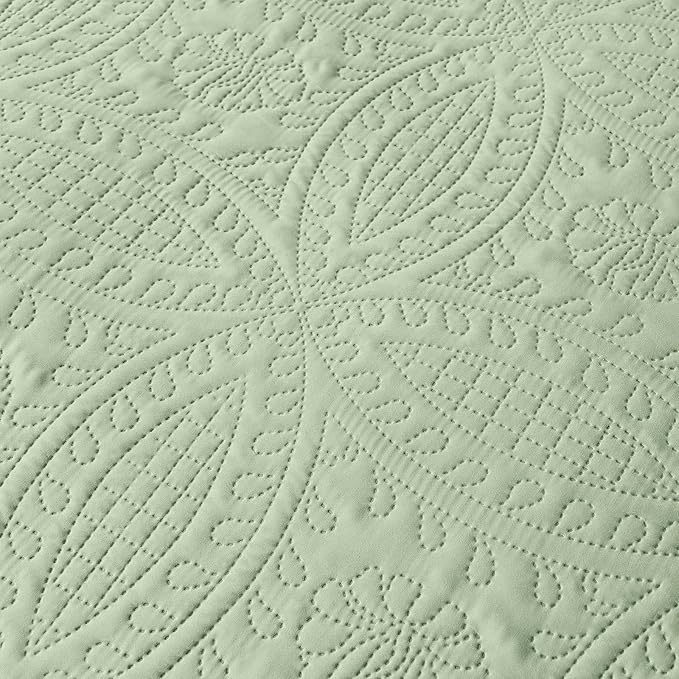 akkialla King Size Quilt Set, Sage Green Ultrasonic Bedspread, Lightweight Soft - Image 7