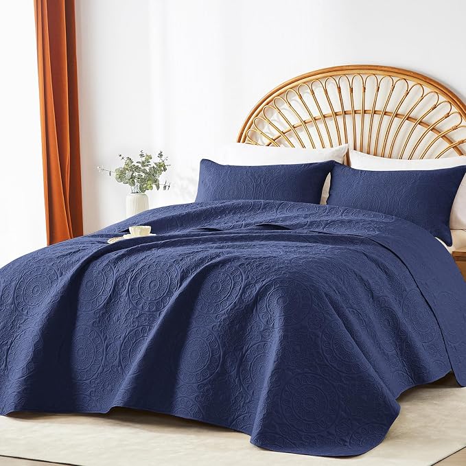 WURUIBO Navy Blue Quilt Set Twin Size, Embossing Microfiber Bedspreads - Image 2