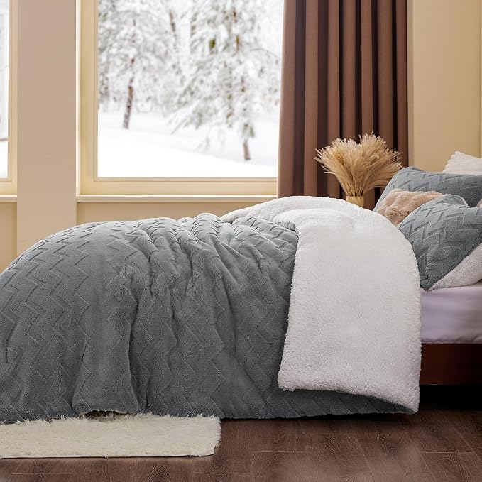 BEDELITE Fluffy Full Size Comforter Set - Image 7