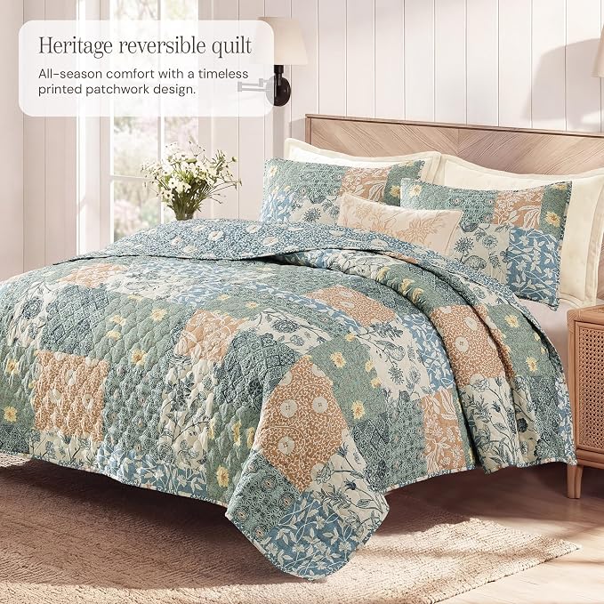 BLOOMHAVEN Quilt Set King Size, Patchwork Green Floral Quilt Sets, Reversible - Image 2