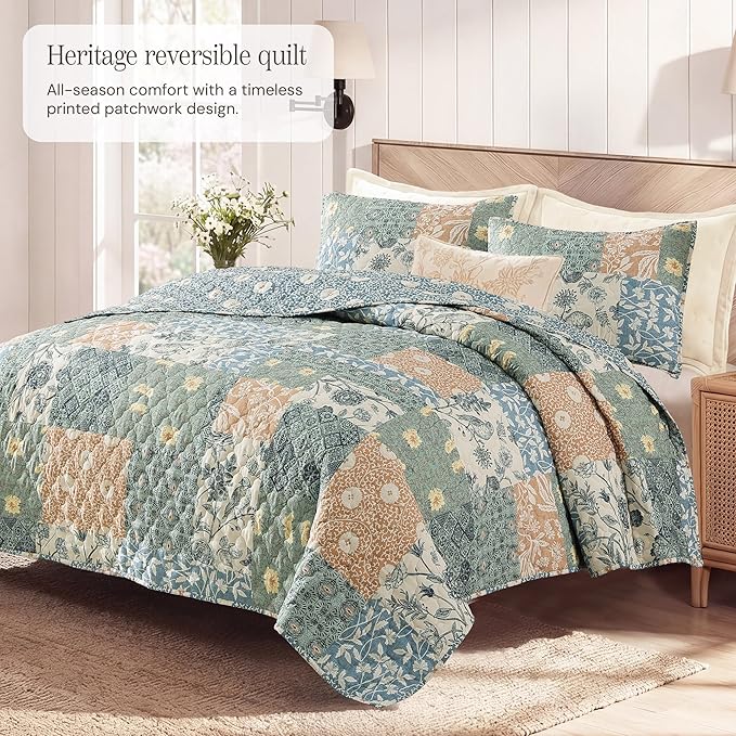 BLOOMHAVEN Quilt Set Queen Size, Patchwork Green Floral Quilt Sets, Reversible - Image 2