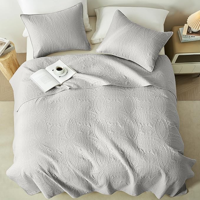 akkialla Quilts Queen Size, Light Grey Ultrasonic Full/Queen Quilt Set - Image 3