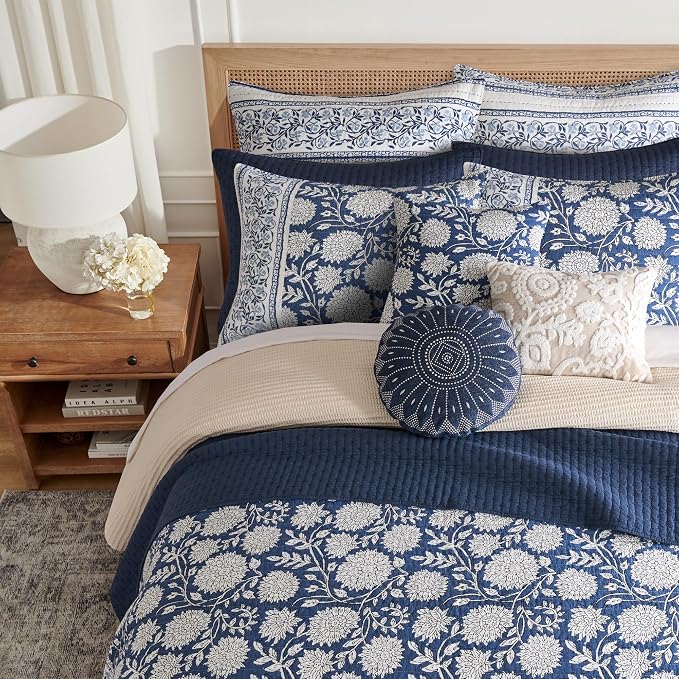 Levtex Home Cross Stitch Reversible King/Cal King Quilt Set and 2 Pillow Shams - Image 9