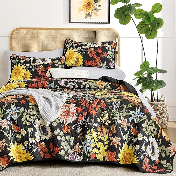 Yiran Black Yellow Full Size Quilt, Floral Bedspreads Bedding Set, 3 Pieces by Yiran
