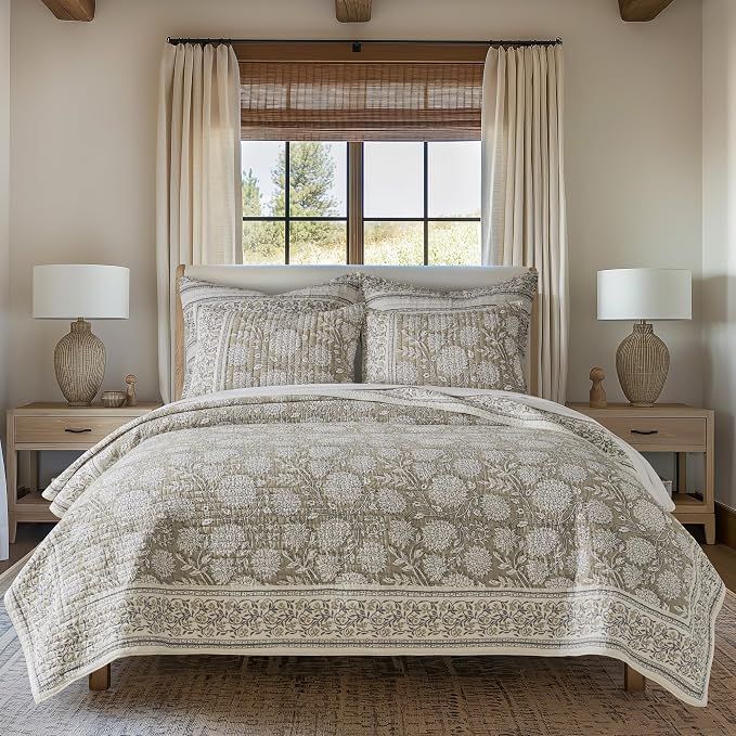 Levtex Home Adare Taupe Reversible King/Cal King Quilt Set and 2 Pillow Shams - Image 4