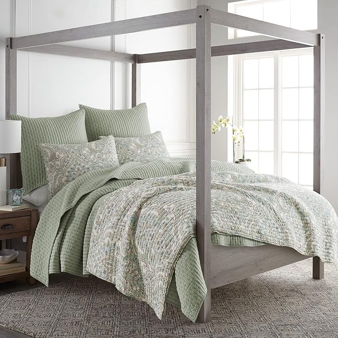 Levtex Home Cross Stitch Reversible Full/Queen Quilt Set and 2 Pillow Shams - Image 2