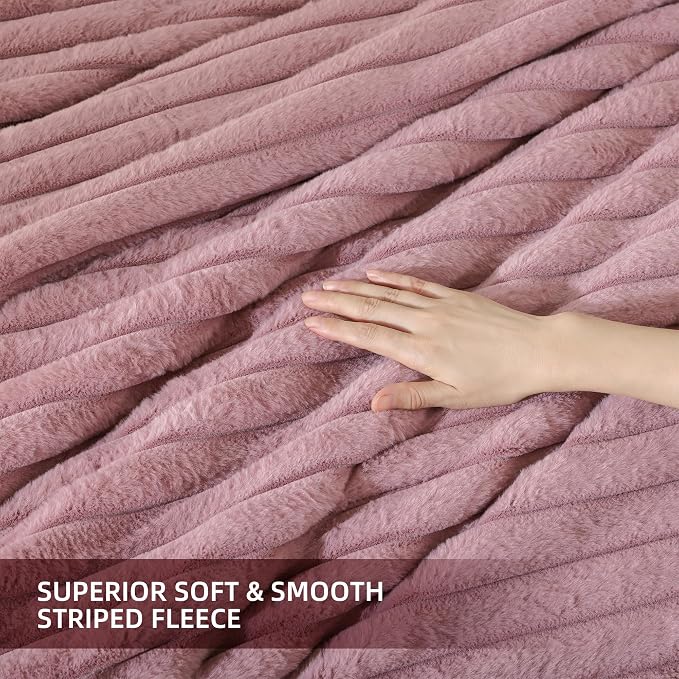 Smoofy Fluffy Queen Comforter Set 3 Pieces - Image 5