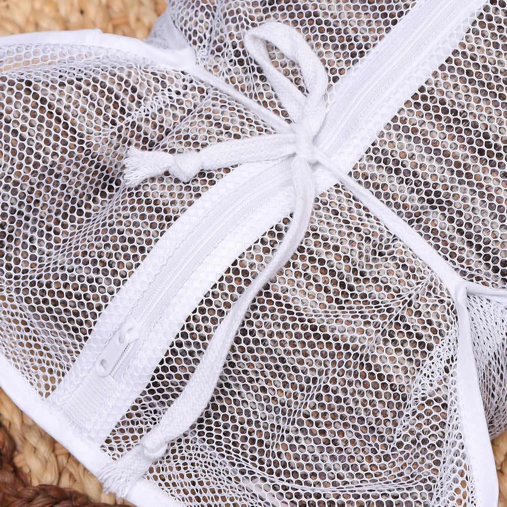 Lingerie Bags for Washing Delicates Pack of 4 (28 x 20 Inches) Mesh Laundry Bags Clean for Pillows Overcoat Garment Smaller Comforters Blankets Washable Rugs for Washing Machine