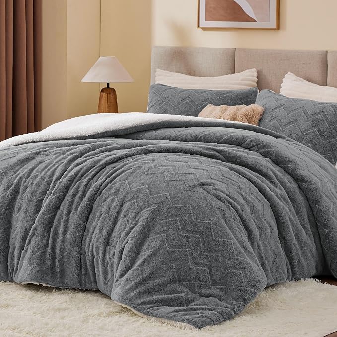 BEDELITE Fluffy Full Size Comforter Set - Image 3