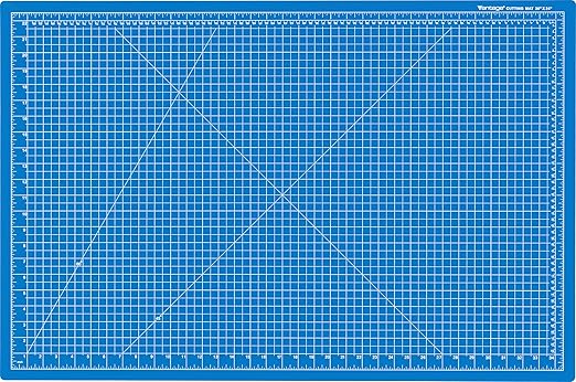 Dahle Vantage 10693 Premium Self-Healing Cutting Mat, 1/2" Grid, 5 Layers by Dahle