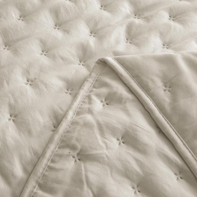ROARINGWILD Beige Queen Size Quilt Bedding Set - Image 4