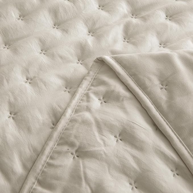 ROARINGWILD Beige Twin Size Quilt Bedding Set - Image 4
