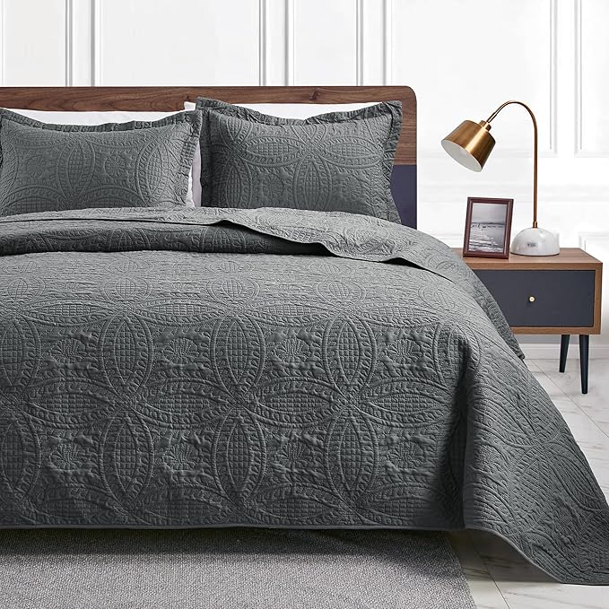 Love's cabin California King Size Quilt Bedding Set Dark Grey Bedspreads by Lovescabin