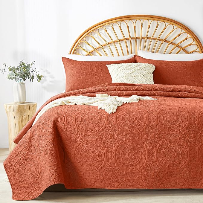 WURUIBO Burnt Orange Quilt Set Twin Size, Embossing Microfiber Bedspreads by WURUIBO
