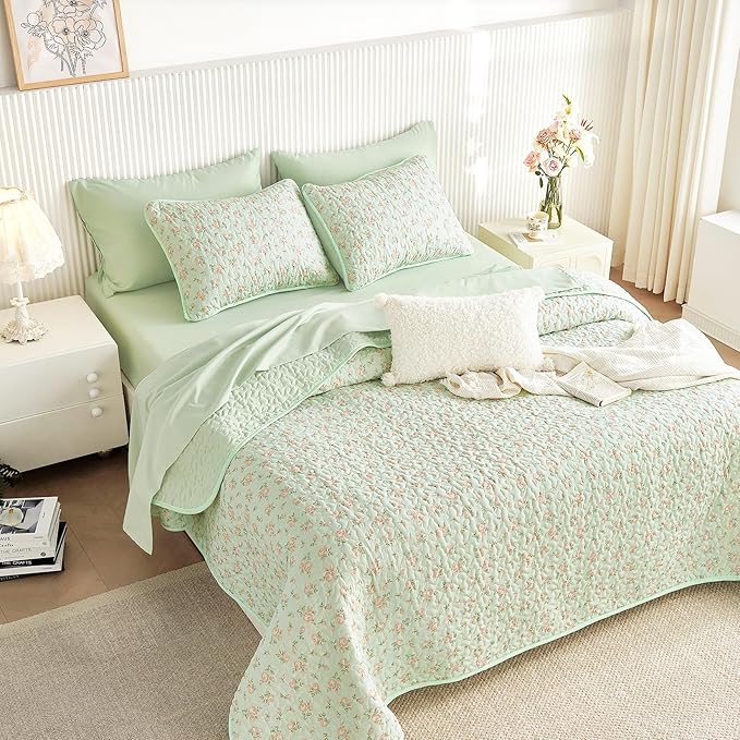 Wake In Cloud - Floral Quilt Set, Coquette Cottagecore Shabby Chic Flower - Image 4