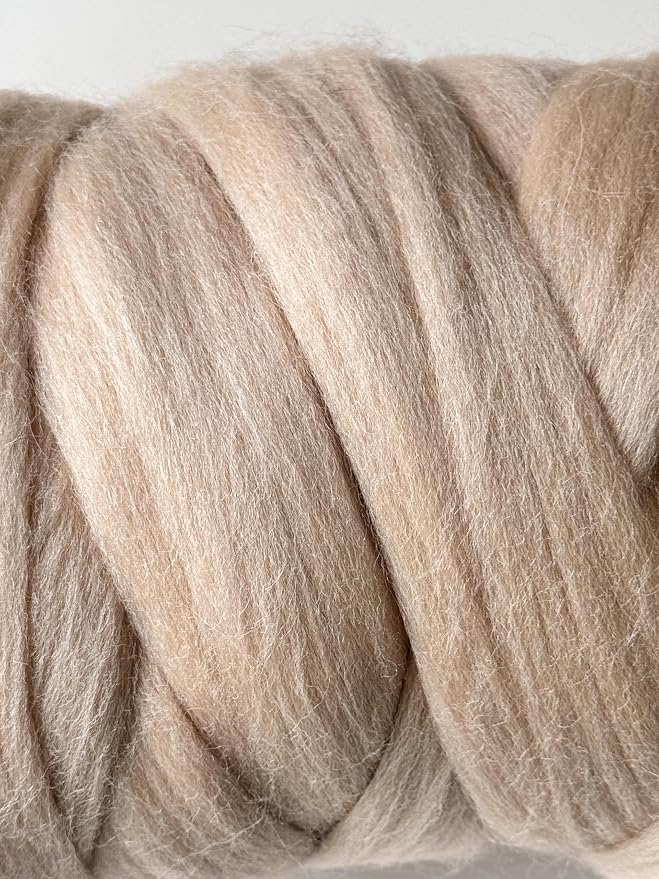 Colored Natural Wool roving, 1 lb. Best Wool - Image 3