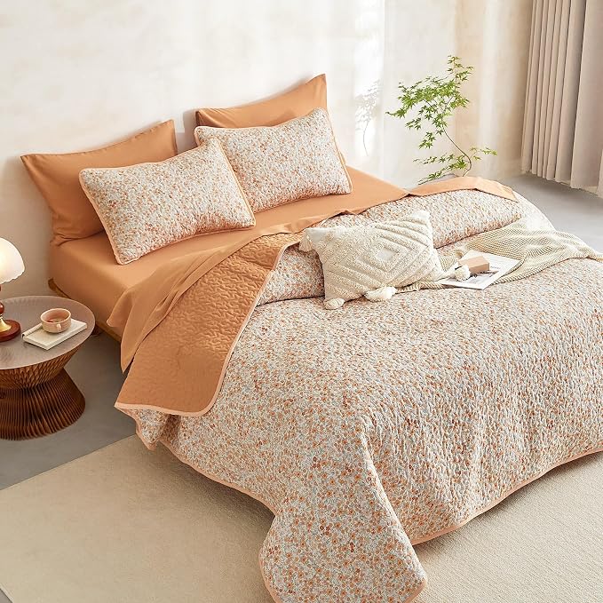 Wake In Cloud - Floral Quilt Set, Cute Vintage Flower Cottagecore Shabby Chic - Image 3