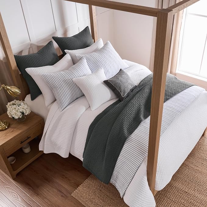 Levtex Home Cross Stitch Reversible Full/Queen Quilt Set - Image 2