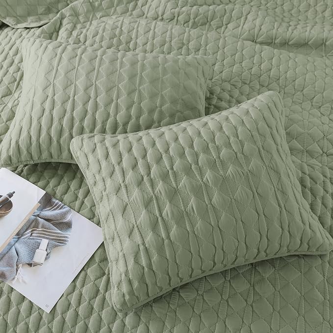 WDCOZY Sage Green Quilt King Size Bedding Sets - Image 4