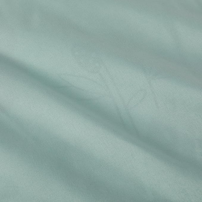 Amazon Basics 3-Piece Soft, Plush Microfiber Kids' Comforter and Pillow Sham Set - Image 6